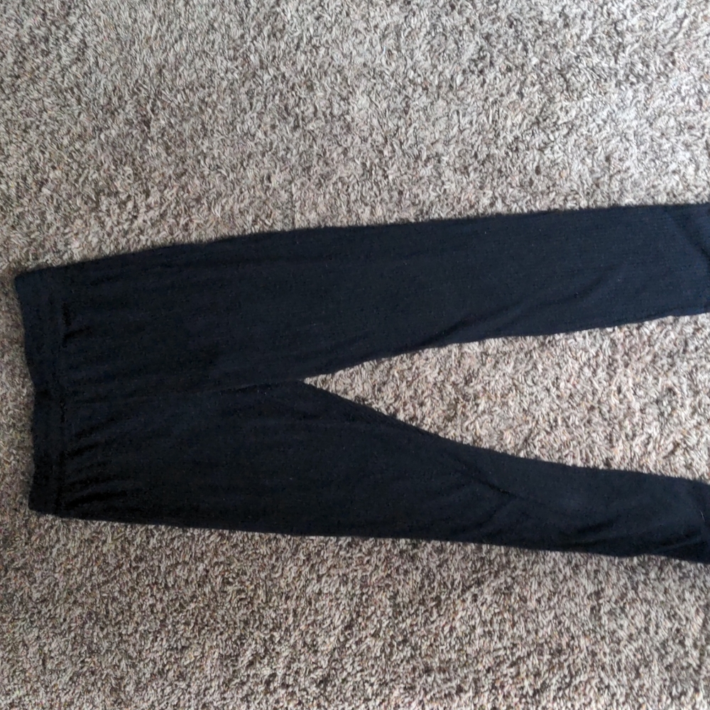 Black leggings